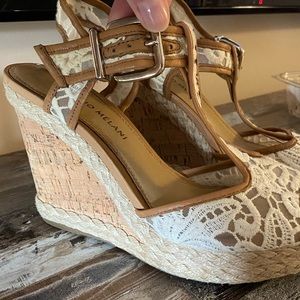 Antonio Melani wedges🌼